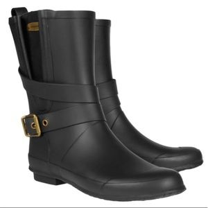As new Burberry buckle rain boots 8 / $295